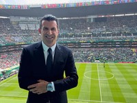 Gelandang legendaris Portugal, Luis Figo. (Facebook/luisfigoofficial)