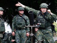 Latihan militer terbesar Taiwan tahun ini dimulai pada hari Rabu (5/8/2026), seiring pulau itu berupaya mempersiapkan penduduknya untuk menghadapi kemungkinan invasi China. (REUTERS/Ann Wang)