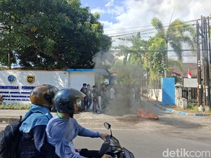 Demo Kantor BPTD NTB, Warga Pertanyakan Proyek Terminal Mandalika Rp 11,5 M