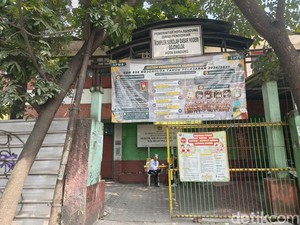 Kegundahan Orang Tua Siswa Buntut Penyegelan SDN 026 Bojongloa