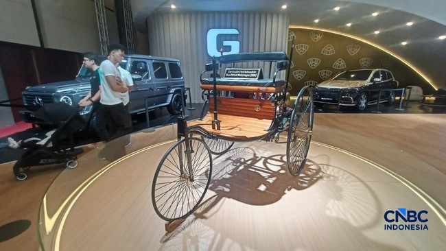 Tiba-Tiba Muncul Mobil Tahun 1885 di BSD, Begini Bentuknya