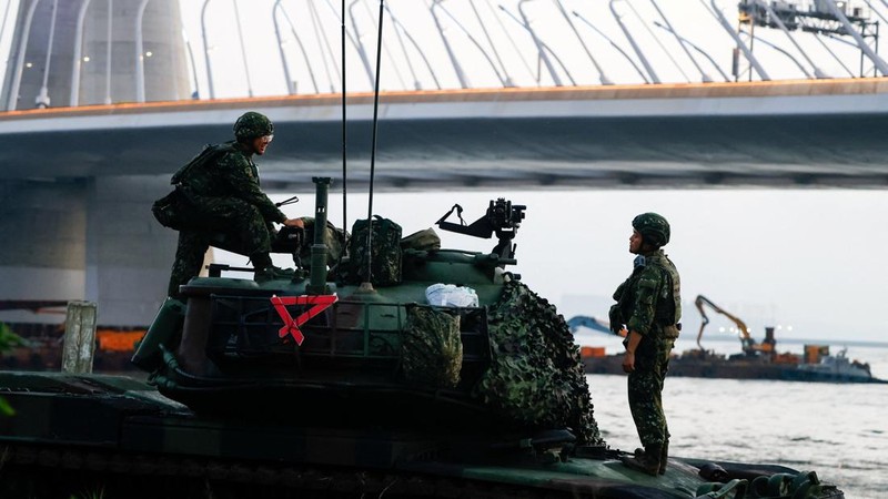 Taiwan mulai melaksanakan latihan militer tahunan terbesar bertajuk Han Kuang, Jumat (7/8/2026). Latihan ini bagian dari upaya meningkatkan kesiapsiagaan menghadapi potensi invasi China. (REUTERS/Tsai Hsin-Han)