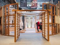 ASHTA District 8 menghadirkan HERITAGE REIMAGINED, sebuah program budaya yang berlangsung pada 5–30 Agustus 2026, menghadirkan eksplorasi tentang bagaimana warisan budaya Indonesia terus menginspirasi karya-karya kontemporer melalui fashion, seni,