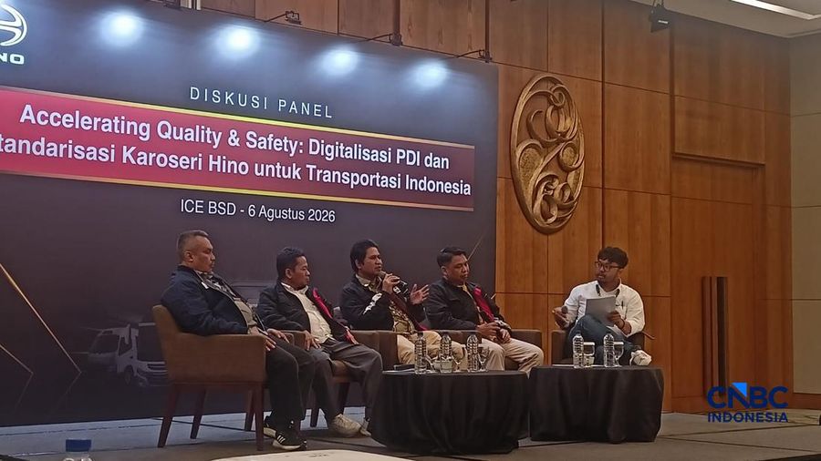 Body Maker Department Head HMSI Heri Komala (tengah) saat memberikan keterangan di momen GIIAS 2026. (CNBC Indonesia/Ferry Sandi)