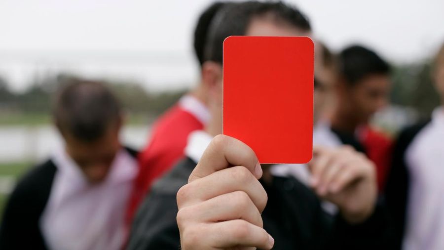 Ilustrasi wasit sepak bola. (Dok. Pexels/STOCK4B-RF)