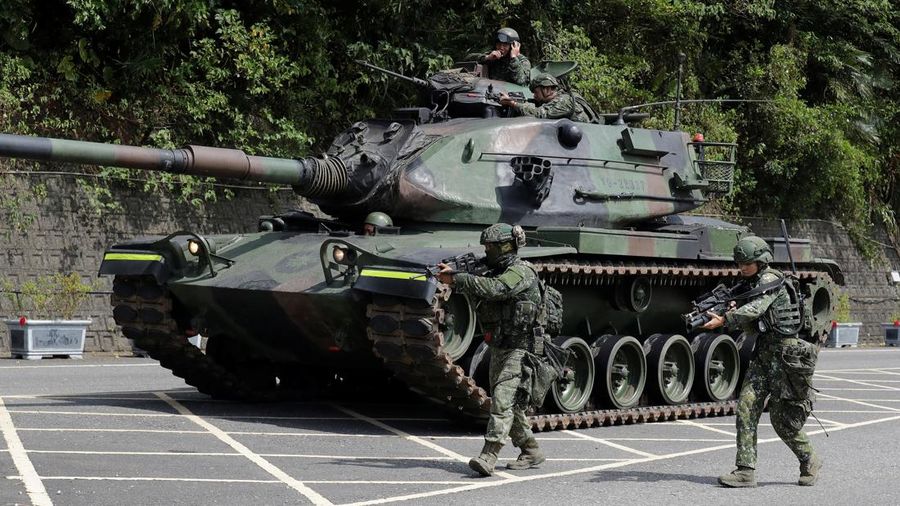 Para prajurit berpartisipasi dalam misi pertahanan untuk sebuah pelabuhan vital selama latihan militer tahunan Han Kuang di Yilan, Taiwan timur laut, pada hari Senin, 10 Agustus 2026.