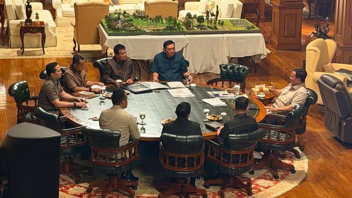 Panggil Dirut Pertamina, Prabowo Minta Kurangi Layer Anak-Cucu Usaha