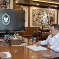 Sekretaris Kabinet Teddy Indra Wijaya menerima kedatangan pengusaha nasional Andi Syamsuddin Arsyad, yang dikenal dengan sapaan Haji Isam, di Kantor Sekretariat Kabinet, Jakarta, Minggu siang, 9 Agustus 2026. (Instagram/sekretariat.kabinet)