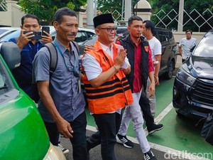 Dituntut 7 Tahun Penjara, Bupati Nonaktif Ardito Wijaya Ajukan Pledoi