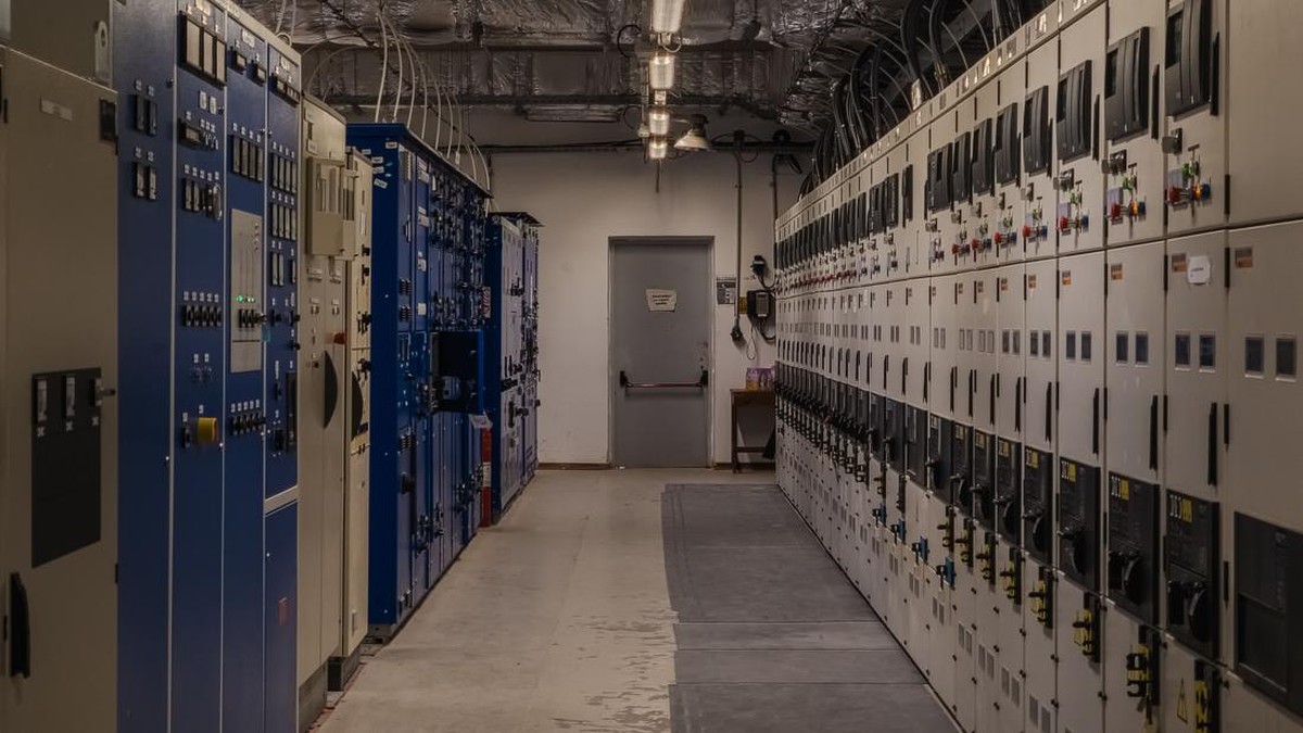 Saham Data Center Mendadak Tumbang Serentak, Ini Penyebabnya