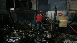 Kebakaran di Jalan Kandea Makassar Hanguskan 37 Rumah, 2 Orang Luka