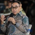 Ketua Umum Asosiasi Perusahaan Pembiayaan Indonesia (APPI), Suwandi Wiratno saat menyampaikan pemaparan dalam Multifinance CEO Gathering 2026 di Jakarta, Selasa (11/8/2026). (CNBC Indonesia/Tri Susilo)