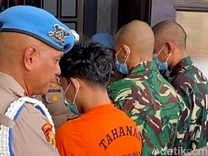 2 Prajurit TNI Diperiksa Terkait Tabrak Lari Tewaskan Polisi Bandung