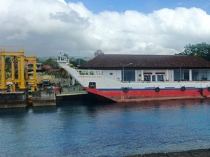 KMP Nusa Jaya Abadi Masih Docking, 4 LCT Jadi Andalan Logistik Nusa Penida