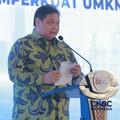 Menko Perekonomian, Airlangga Hartarto dalam acara UMKM Finance Summit 2026 dengan tema "Penguatan Akses Pembiayaan dan Ekosistem UMKM di Birawa Assembly Hall, Hotel Bidakara Jakarta, Selasa (11/8/2026). (CNBC Indonesia/Muhammad Sabki)