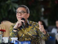 President Director & Chief Executive Officer (CEO), Oona Insurance Indonesia, Vincent C. Soegianto saat menyampaikan pemaparan dalam Multifinance CEO Gathering 2026 di Jakarta, Selasa (11/8/2026). (CNBC Indonesia/Tri Susilo)
