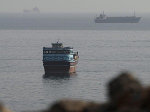 Iran Klaim Serang dan Tahan Tanker Togo di Selat Hormuz