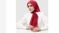 Punya Satu Scarf Aja Bisa Tampil Beda Tiap Hari? Ini Rahasianya