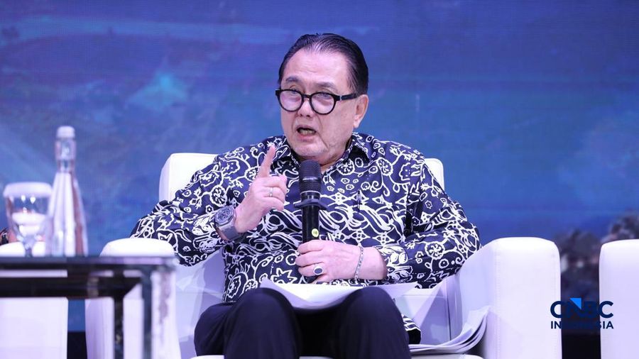 Chairman Indonesia Mining Institute, Prof. Irwandy Arif saat menyampaikan pemaparan dalam Mindialogue dengan tema Komoditas untuk Negeri: Strategi Penguatan Cadangan Mineral untuk Stabilitas dan Kedaulatan Ekonomi RI di Jakarta, Rabu (12/8/2026). (CN