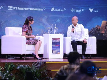 Chief Technology Officer Danantara, Sigit Puji Santosa menyampaikan pemaparan dalam Mindialogue dengan tema Komoditas untuk Negeri: Strategi Penguatan Cadangan Mineral untuk Stabilitas dan Kedaulatan Ekonomi RI di Jakarta, Rabu (12/8/2026). (CNBC Ind