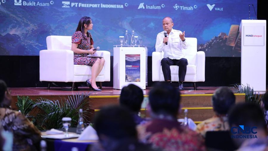 Chief Technology Officer Danantara, Sigit Puji Santosa menyampaikan pemaparan dalam Mindialogue dengan tema Komoditas untuk Negeri: Strategi Penguatan Cadangan Mineral untuk Stabilitas dan Kedaulatan Ekonomi RI di Jakarta, Rabu (12/8/2026). (CNBC Ind