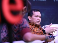 Deputi Bidang ESDM, Kemenko Perekonomian RI, Elen Setiadi saat menyampaikan pemaparan dalam Mindialogue dengan tema Komoditas untuk Negeri: Strategi Penguatan Cadangan Mineral untuk Stabilitas dan Kedaulatan Ekonomi RI di Jakarta, Rabu (12/8/2026). (