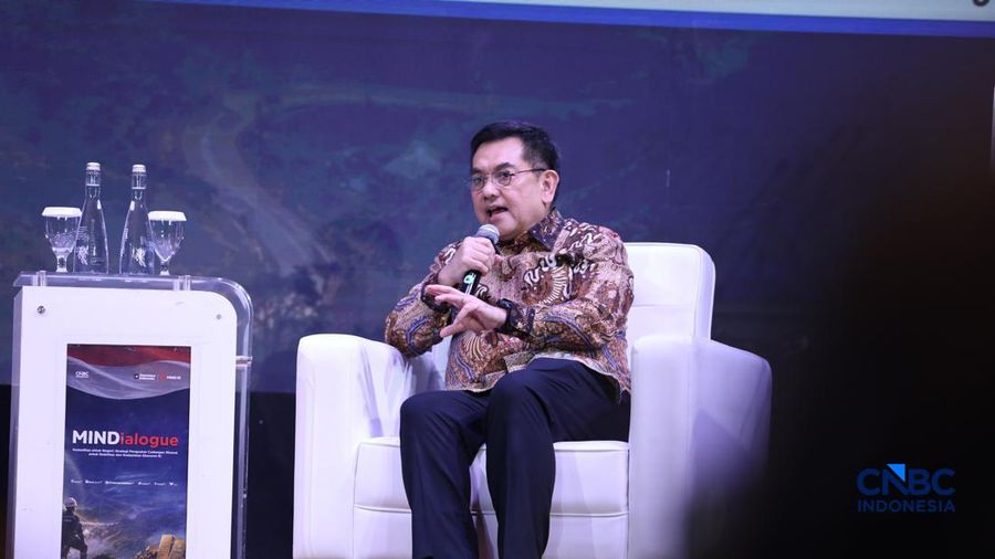 Deputi Bidang Hilirisasi Investasi Strategis Kemengerian Investasi dan Hilirisasi / BKPM, Heldy Satrya Putera menyampaikan pemaparan dalam Mindialogue dengan tema “Komoditas untuk Negeri: Strategi Penguatan Cadangan Mineral untuk Stabilitas dan Kedaulatan Ekonomi RI” di Jakarta, Rabu (12/8/2026). Deputi Bidang Hilirisasi Investasi Strategis Kemengerian Investasi dan Hilirisasi / BKPM, Heldy Satrya Putera menyampaikan pemaparan dalam Mindialogue dengan tema “Komoditas untuk Negeri: Strategi Penguatan Cadangan Mineral untuk Stabilitas dan Kedaulatan Ekonomi RI” di Jakarta, Rabu (12/8/2026).