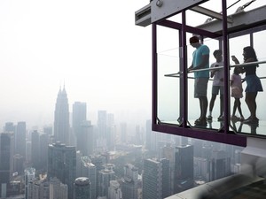 Kabut Asap Mulai Ganggu Pariwisata Malaysia, Turis Mulai Batalkan Perjalanan
