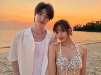 Lisa BLACKPINK digosipkan berpacaran dengan aktor dari negara asalnya Thailand, Blue Pongtiwat Tangwancharoen. (Instragram/blue_pongtiwat)