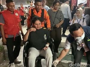 212 Orang Telah Dievakuasi dari KMP Putri Yasmin yang Terbakar di Sekotong