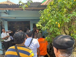 Warga Teriaki Anak Angkat dan Pacarnya Saat Rekonstruksi Pembunuhan Gatot