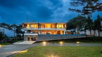 Villa di Lembang Ini Viral Gara-Gara Vibesnya Kayak Drakor, Worth It Beneran? 