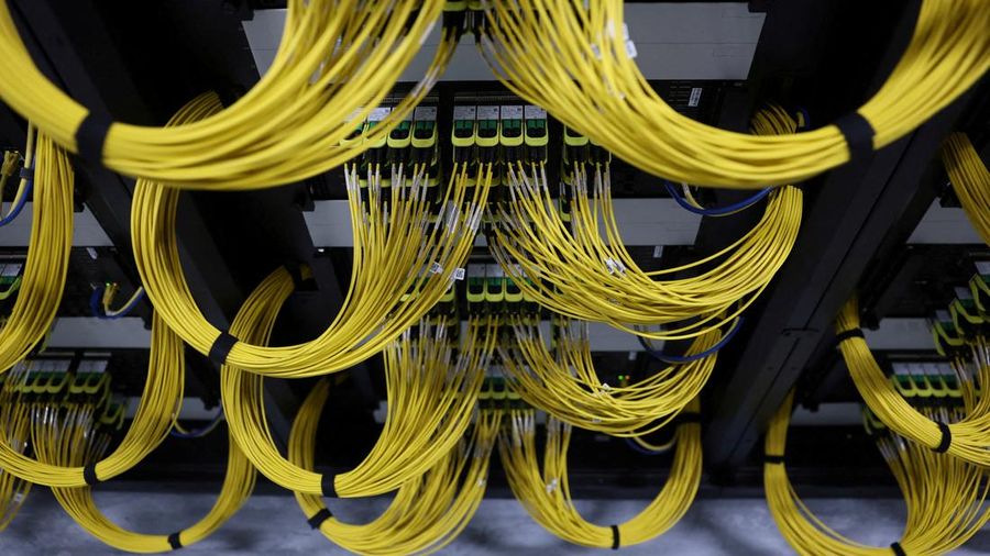 Ilustrasi data center. (REUTERS/Toby Melville/File Photo)
