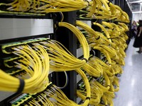 Ilustrasi data center. (REUTERS/Toby Melville/File Photo)