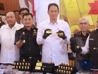 Konferensi Pers Penindakan Penyelundupan Ekspor Emas KPU Bea dan Cukai Tipe C Soekarno-Hatta, di Aula Gedung B KPU Bea dan Cukai Soekarno Hatta, Tangerang, Banten, Kamis, 13/8. (CNBC Indonesia/Muhammad Sabki)