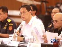 Menteri Keuangan, Purbaya Yudhi Sadewa saat Konferensi Pers Penindakan Penyelundupan Ekspor Emas KPU Bea dan Cukai Tipe C Soekarno-Hatta, di Aula Gedung B KPU Bea dan Cukai Soekarno Hatta, Tangerang, Banten, Kamis (13/8/2026). (CNBC Indonesia/Muhamma
