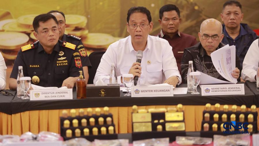Menteri Keuangan, Purbaya Yudhi Sadewa saat Konferensi Pers Penindakan Penyelundupan Ekspor Emas KPU Bea dan Cukai Tipe C Soekarno-Hatta, di Aula Gedung B KPU Bea dan Cukai Soekarno Hatta, Tangerang, Banten, Kamis (13/8/2026). (CNBC Indonesia/Muhamma