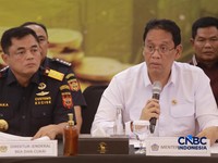 Menteri Keuangan, Purbaya Yudhi Sadewa saat Konferensi Pers Penindakan Penyelundupan Ekspor Emas KPU Bea dan Cukai Tipe C Soekarno-Hatta, di Aula Gedung B KPU Bea dan Cukai Soekarno Hatta, Tangerang, Banten, Kamis (13/8/2026). (CNBC Indonesia/Muhamma