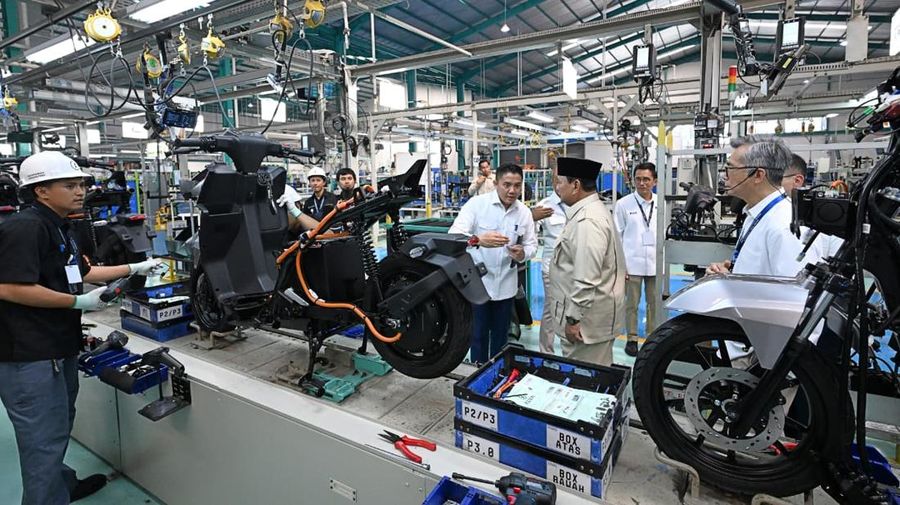 Presiden Prabowo Subianto saat acara pluncuran Motor Listrik Nasional (Molinas) pada Kamis (13/8/2026). (Dok. Sekretariat Presiden)