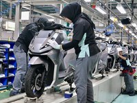 Presiden Prabowo Subianto saat acara pluncuran Motor Listrik Nasional (Molinas) pada Kamis (13/8/2026). (Dok. Sekretariat Presiden)