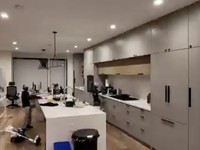 Dua robot humanoid untuk layanan kebersihan kami di SF. (Tangkapan layar X)