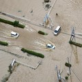 Hujan lebat tak henti yang menerjang wilayah timur Jepang sejak Kamis hingga Jumat dini hari langsung merenggut tiga korban jiwa, Jumat (14/8/2026). (via REUTERS/KYODO)