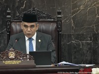 Ketua MPR RI Ahmad Muzani saat Sidang Tahunan MPR dan Sidang Bersama DPR dan DPD dalam Rangka HUT ke-81 RI di Gedung Nusantara, Kompleks Parlemen Senayan, Jakarta Pusat, Jumat (14/8/2026). (Tangkapan layar youtube Setpres RI)