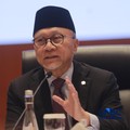 Menteri Koordinator Bidang Pangan, Zulkifli Hasan memberi pemaparan saat  Konferensi pers terkait RAPBN & Nota Keuangan Tahun Anggaran 2027 di Aula Cakti Buddhi Bakti, kantor pusat Direktorat Jenderal Pajak Kementerian Keuangan, Jakarta Selatan, Juma