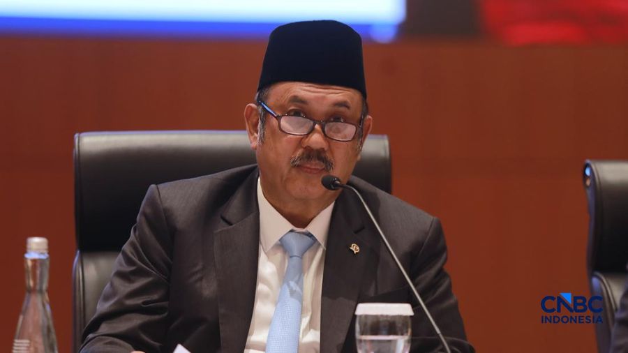 Menteri Perencanaan Pembangunan Nasional (PPN)/Kepala Bappenas, Rachmat Pambudy saat Konferensi pers terkait RAPBN & Nota Keuangan Tahun Anggaran 2027 di Aula Cakti Buddhi Bakti, kantor pusat Direktorat Jenderal Pajak Kementerian Keuangan, Jakarta Se