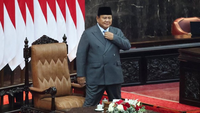 Prabowo Targetkan Ekonomi RI Tumbuh 6% di Akhir 2026