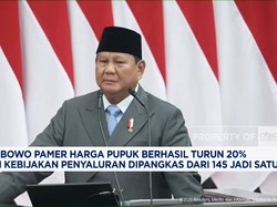 Prabowo Pamer Harga Pupuk Turun 20%, Kebijakan Penyaluran Dipangkas