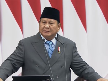 Presiden Prabowo Subianto saat menyampaikan pidato dalam rangka penyampaiaan RUU APBN 2027 dan Nota Keuangan, di Gedung Nusantara, Kompleks Parlemen Senayan, Jakarta Pusat, Jumat (14/8/2026). (YouTube/Sekretariat Presiden)