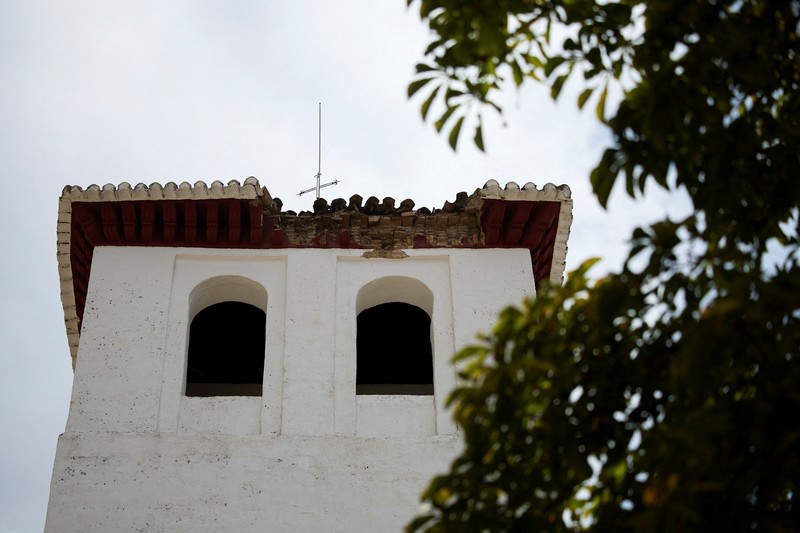 Gempa bumi berkekuatan magnitudo 5,0 mengguncang Kota Granada, Spanyol selatan, pada Sabtu dini hari, Sabtu (15/8/2026). (REUTERS/Fermin Rodriguez)