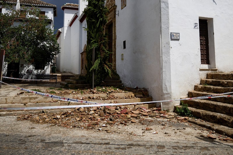Gempa bumi berkekuatan magnitudo 5,0 mengguncang Kota Granada, Spanyol selatan, pada Sabtu dini hari, Sabtu (15/8/2026). (REUTERS/Fermin Rodriguez)